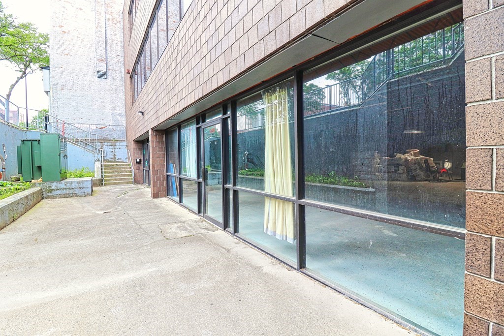 499 Essex Street Unit Lower #3, Lawrence, MA 01840 - Image 4