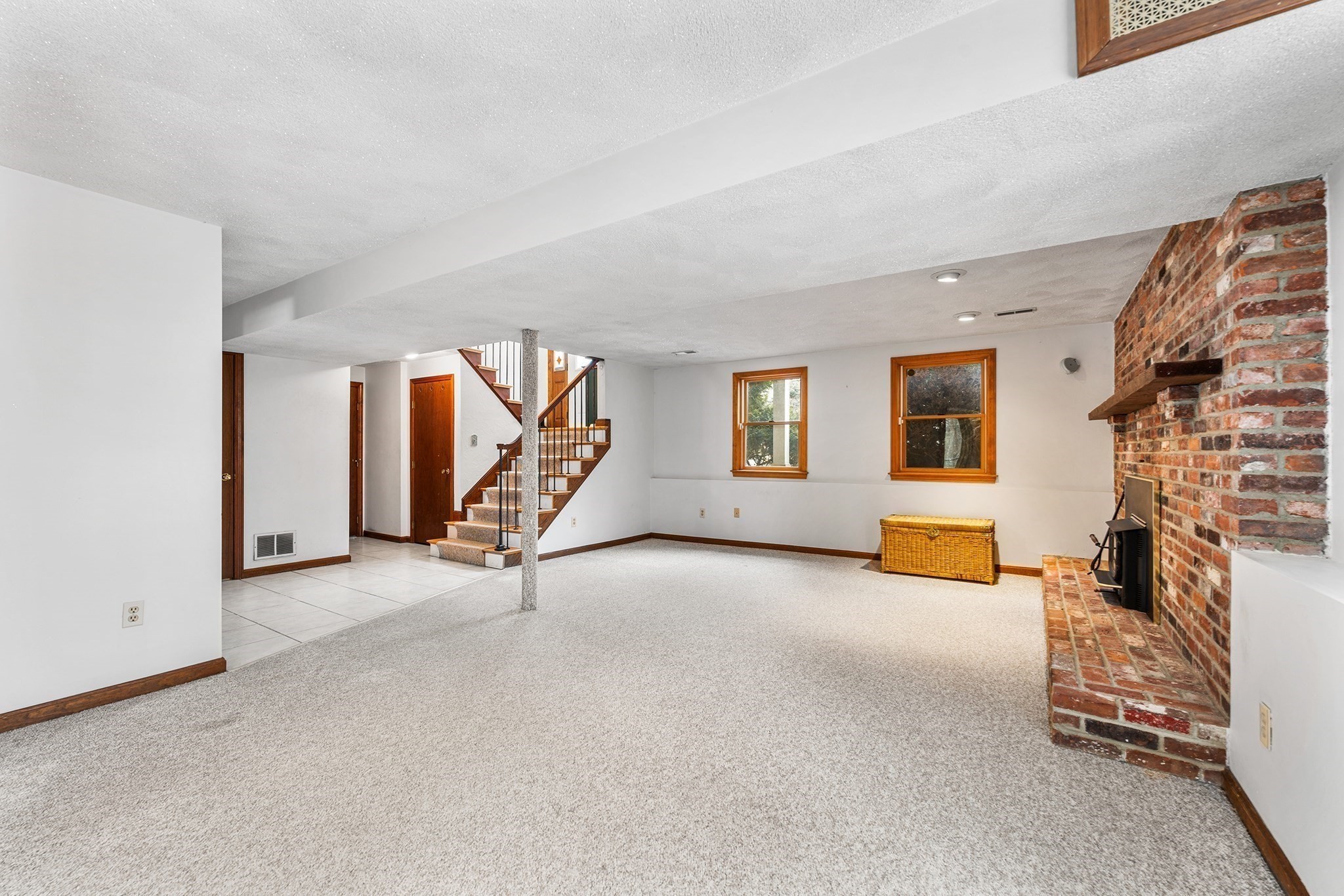 90 Sunnyside Ave, Reading, MA 01867 - Image 28