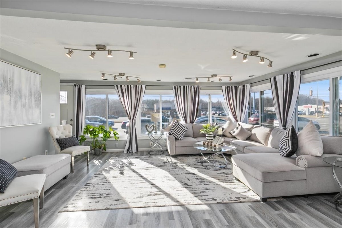 11 Andover St, Danvers, MA 01923 - Image 9