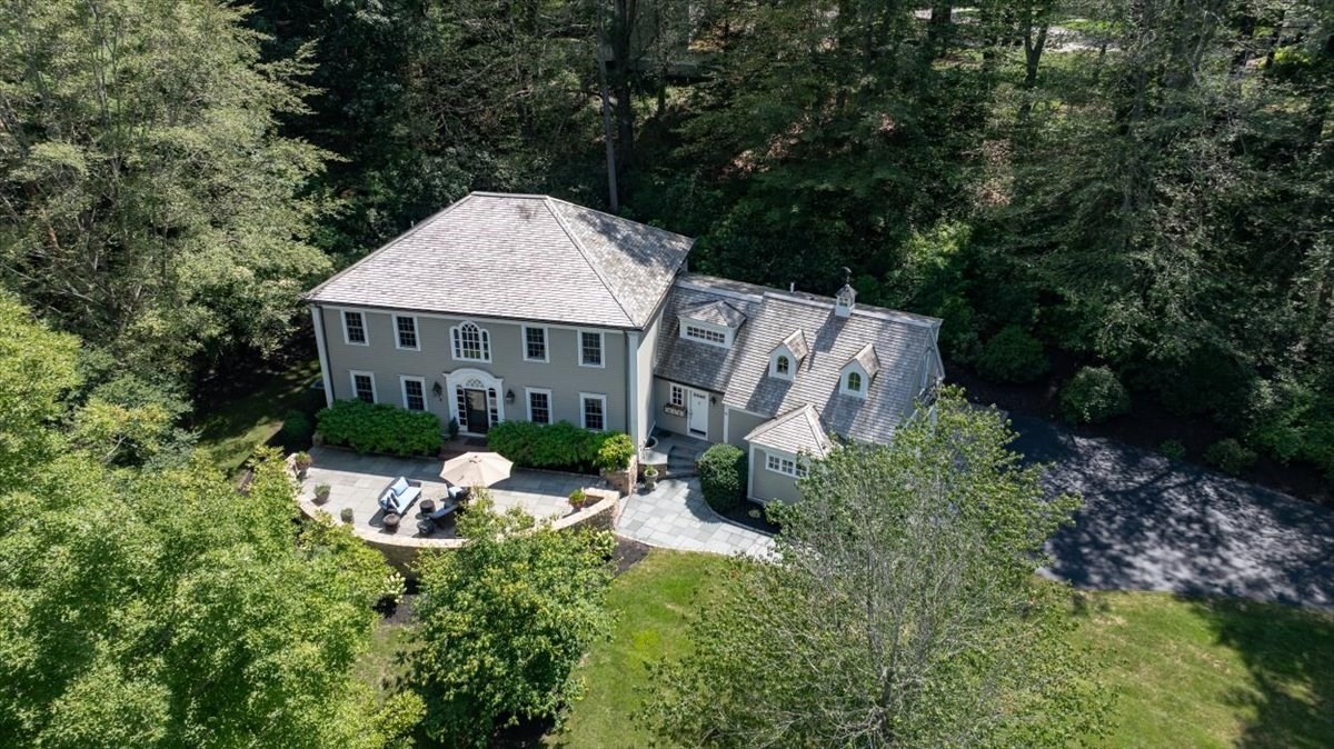 6 Brewer Way, Hingham, MA 02043