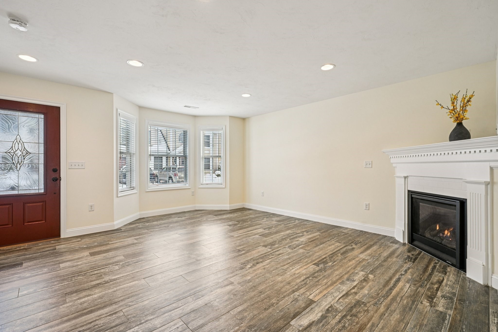 16 Rockingham Drive Unit 131, Tewksbury, MA 01876 - Image 4