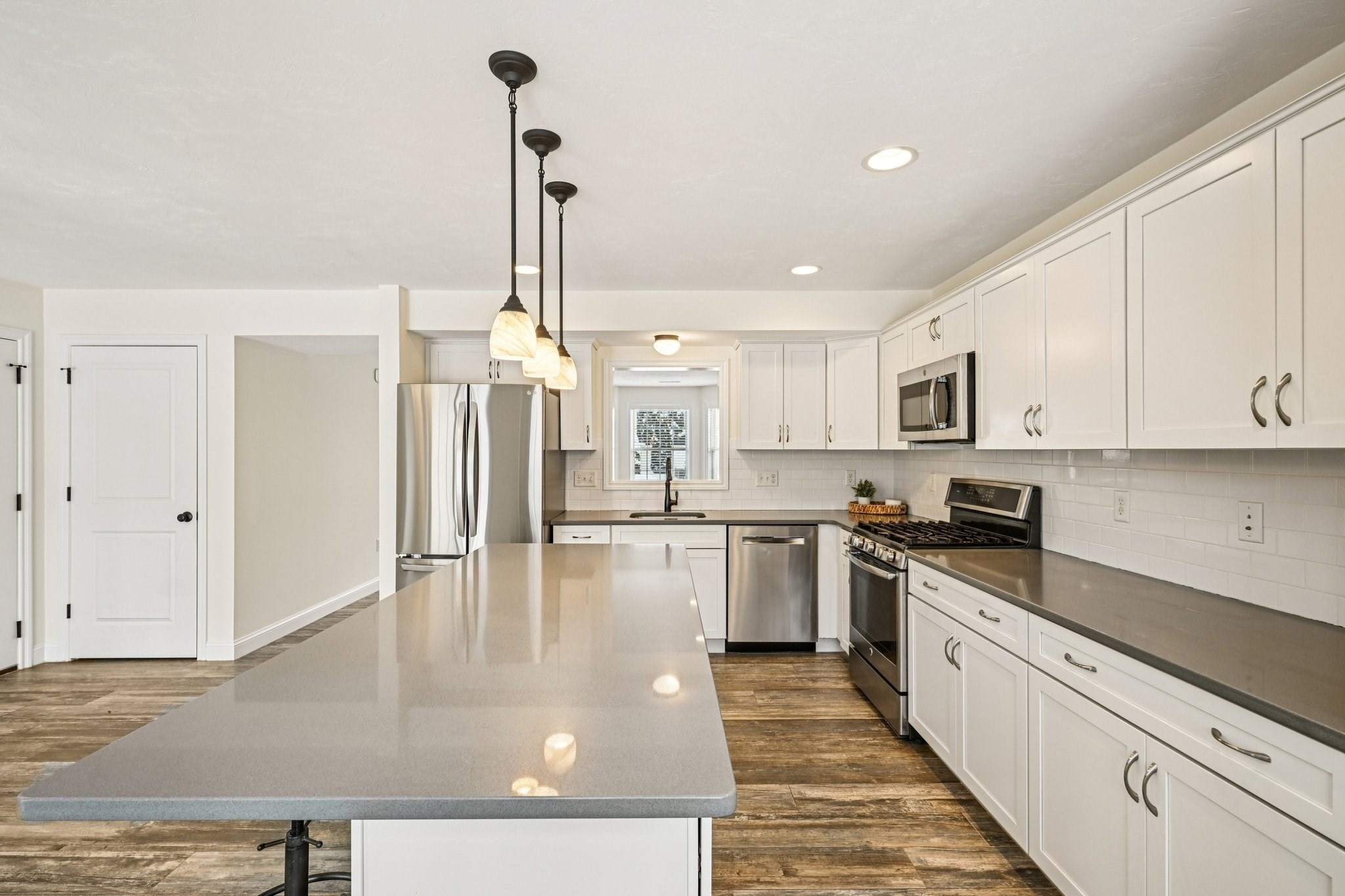 16 Rockingham Drive Unit 131, Tewksbury, MA 01876 - Image 7