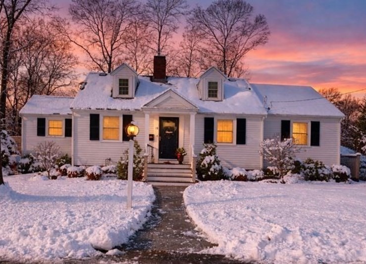 19 Lantern Lane, Hingham, MA 02043