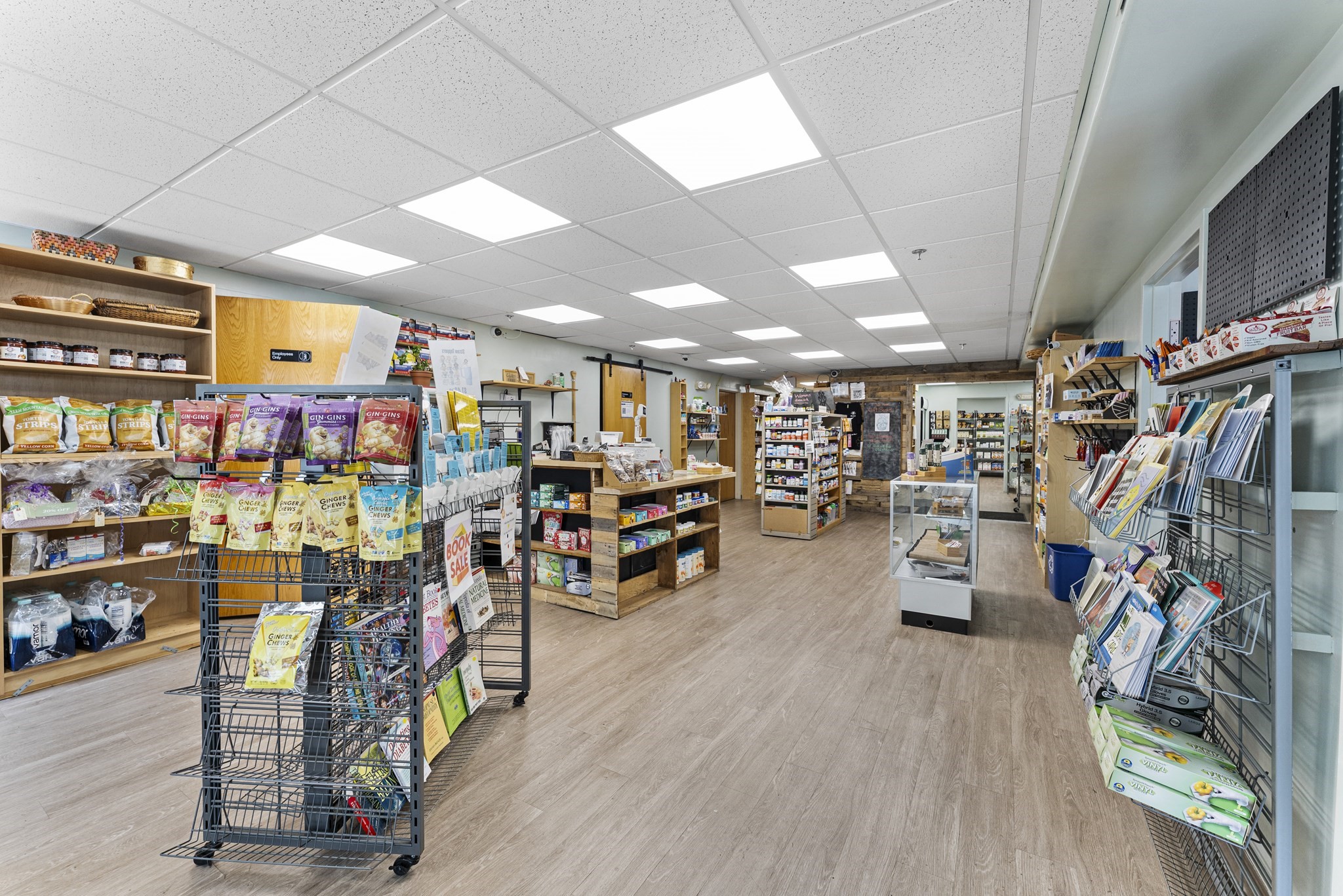 39 Pleasant St Unit 1A, Stoneham, MA 02180 - Image 1