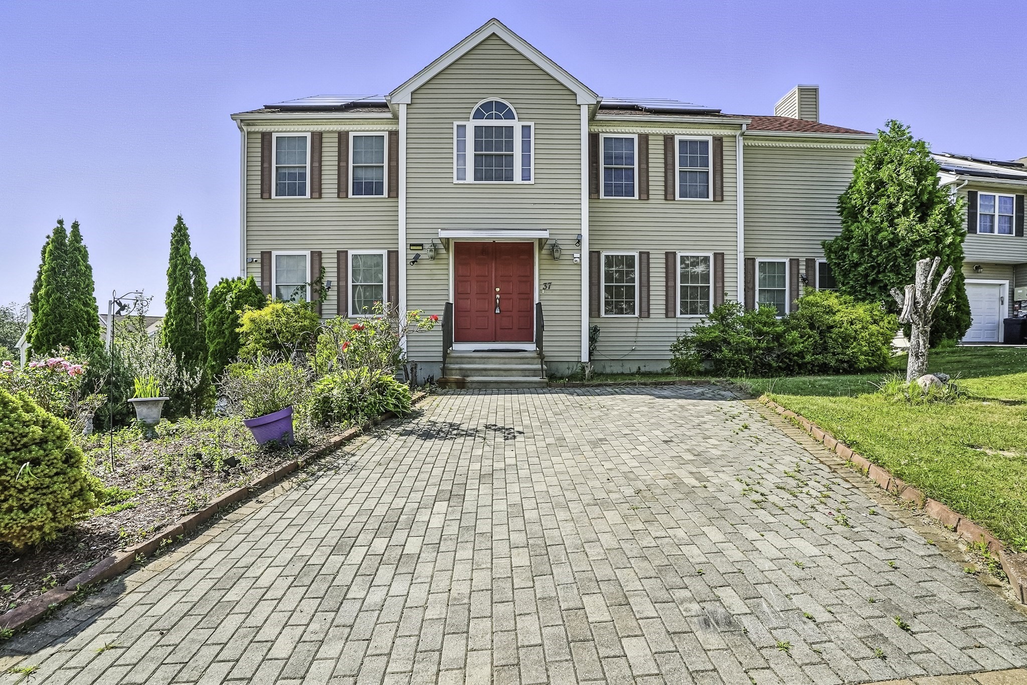 37 Mohave Rd, Worcester, MA 01606