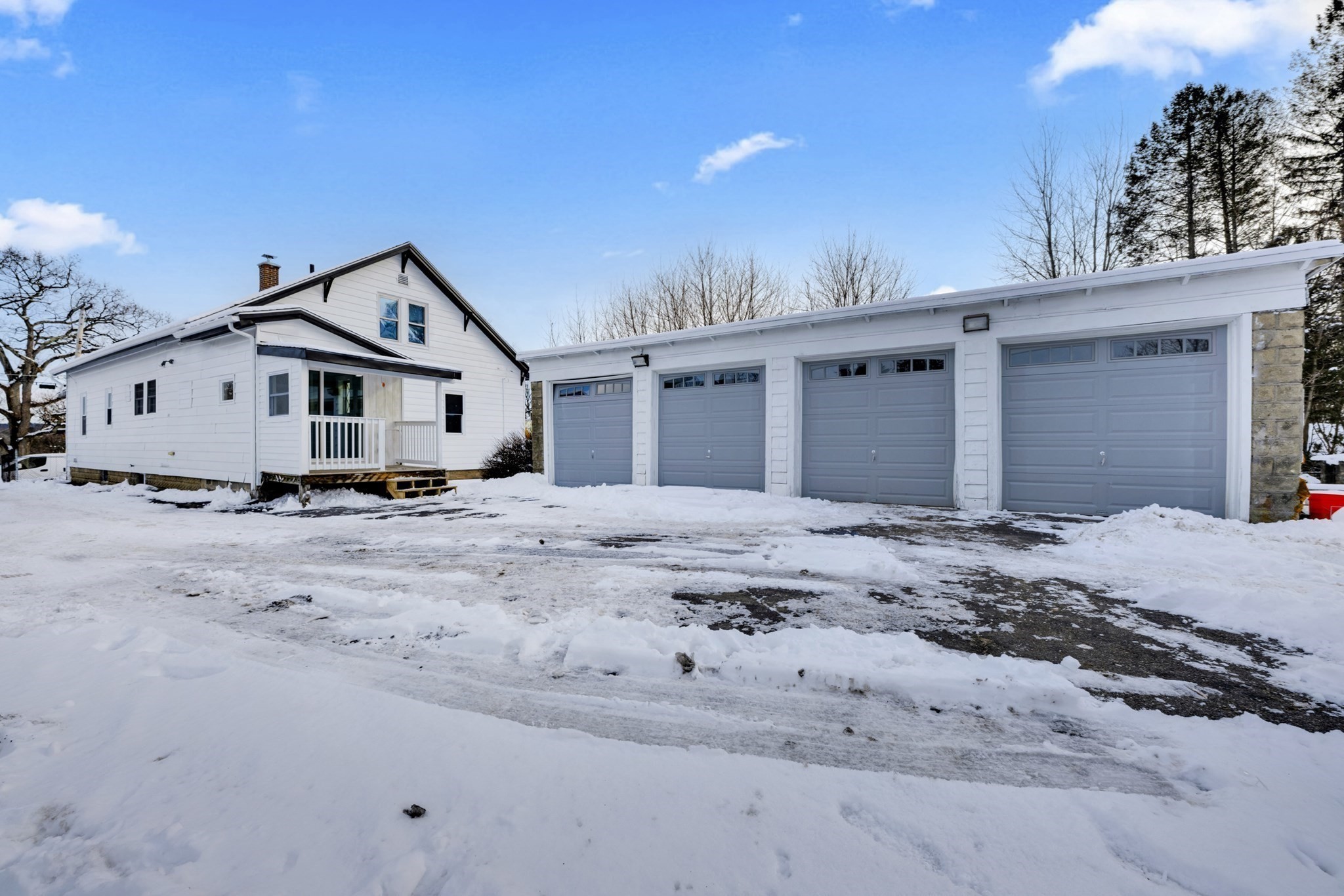 112 East St, Fitchburg, MA 01420