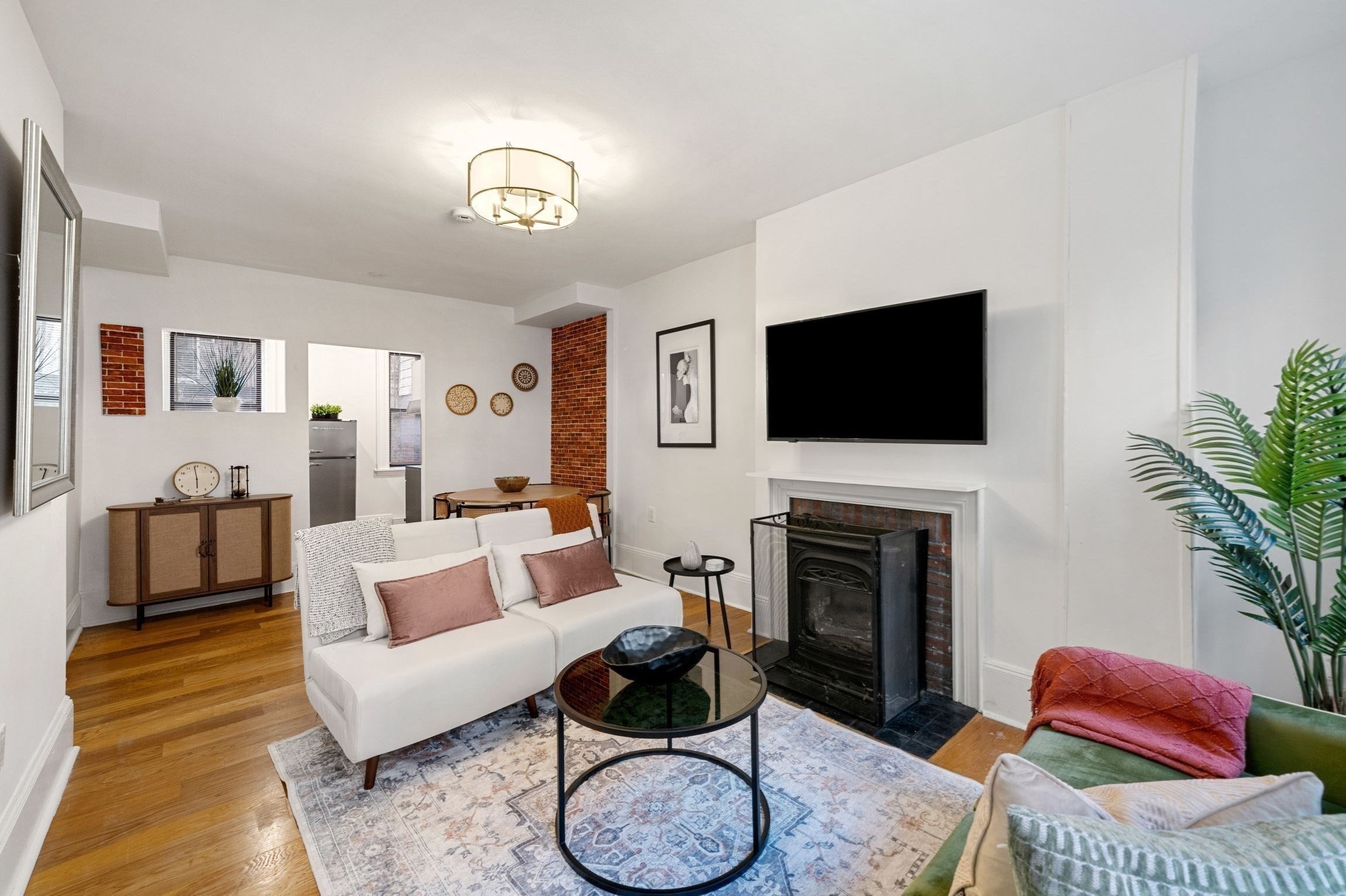 102 Revere St, Beacon Hill, Boston, MA 02114 - Image 2