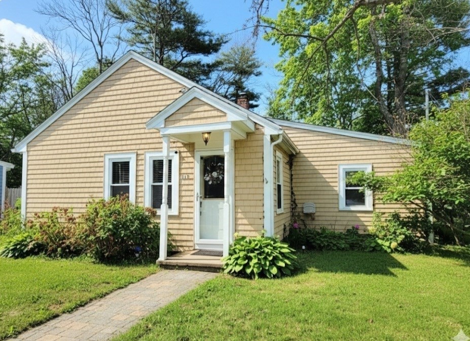 115 Waltham St, Hanson, MA 02341
