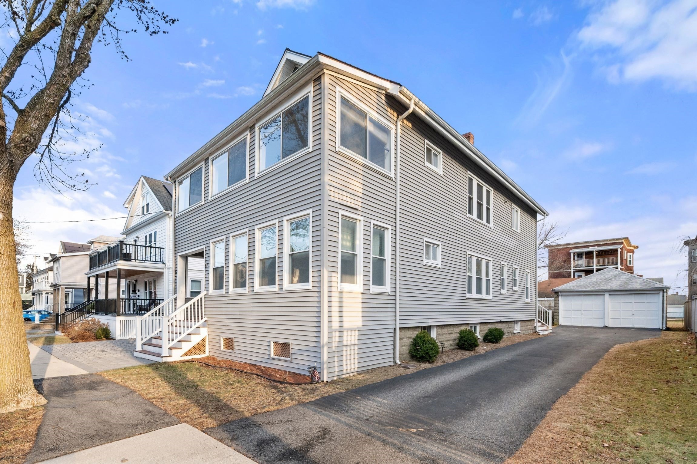 61 Foster St, Arlington, MA 02474