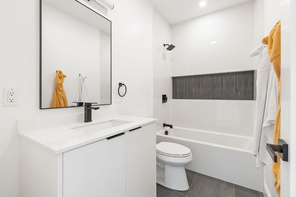 31 Hall St Unit 2, Waltham, MA 02453 - Image 14