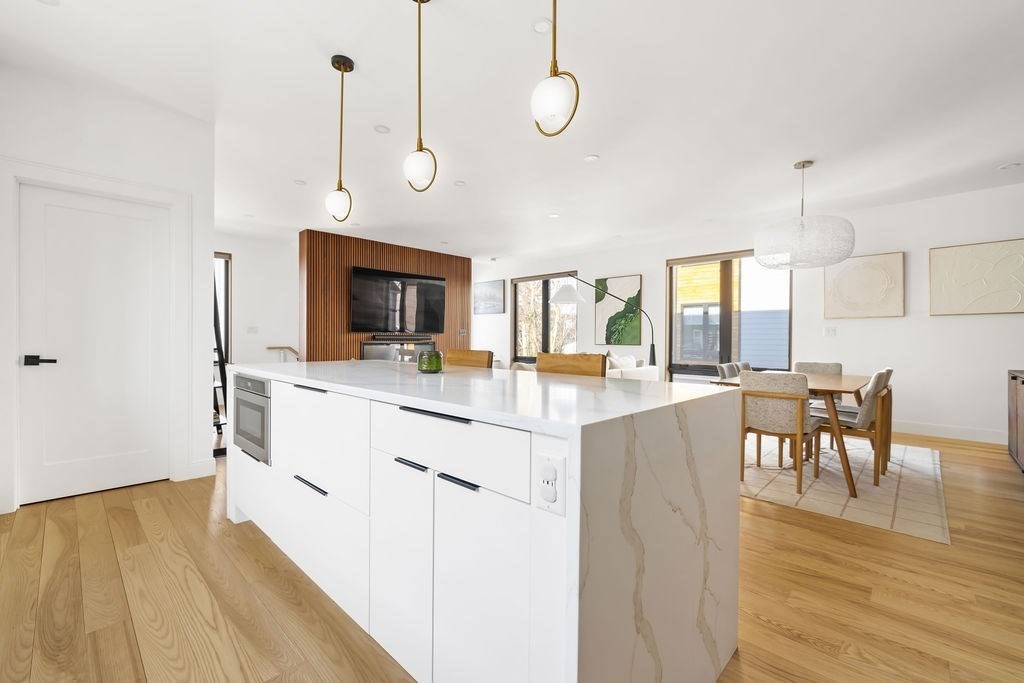 31 Hall St Unit 2, Waltham, MA 02453 - Image 7