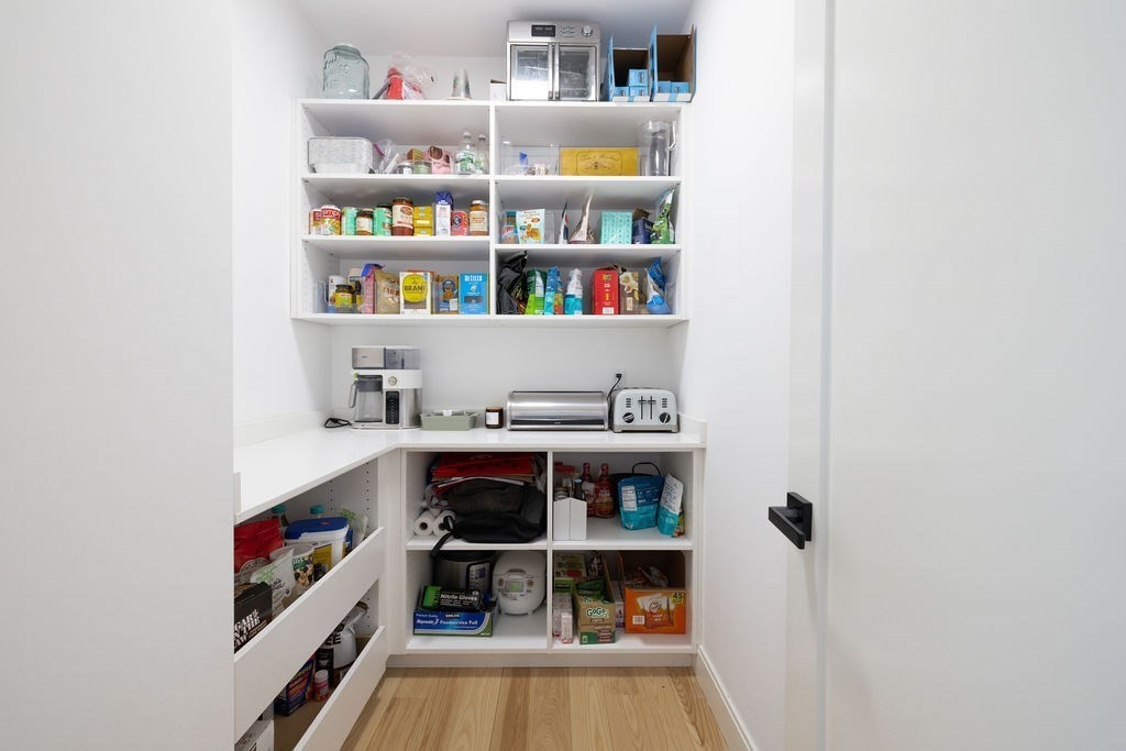 31 Hall St Unit 2, Waltham, MA 02453 - Image 8