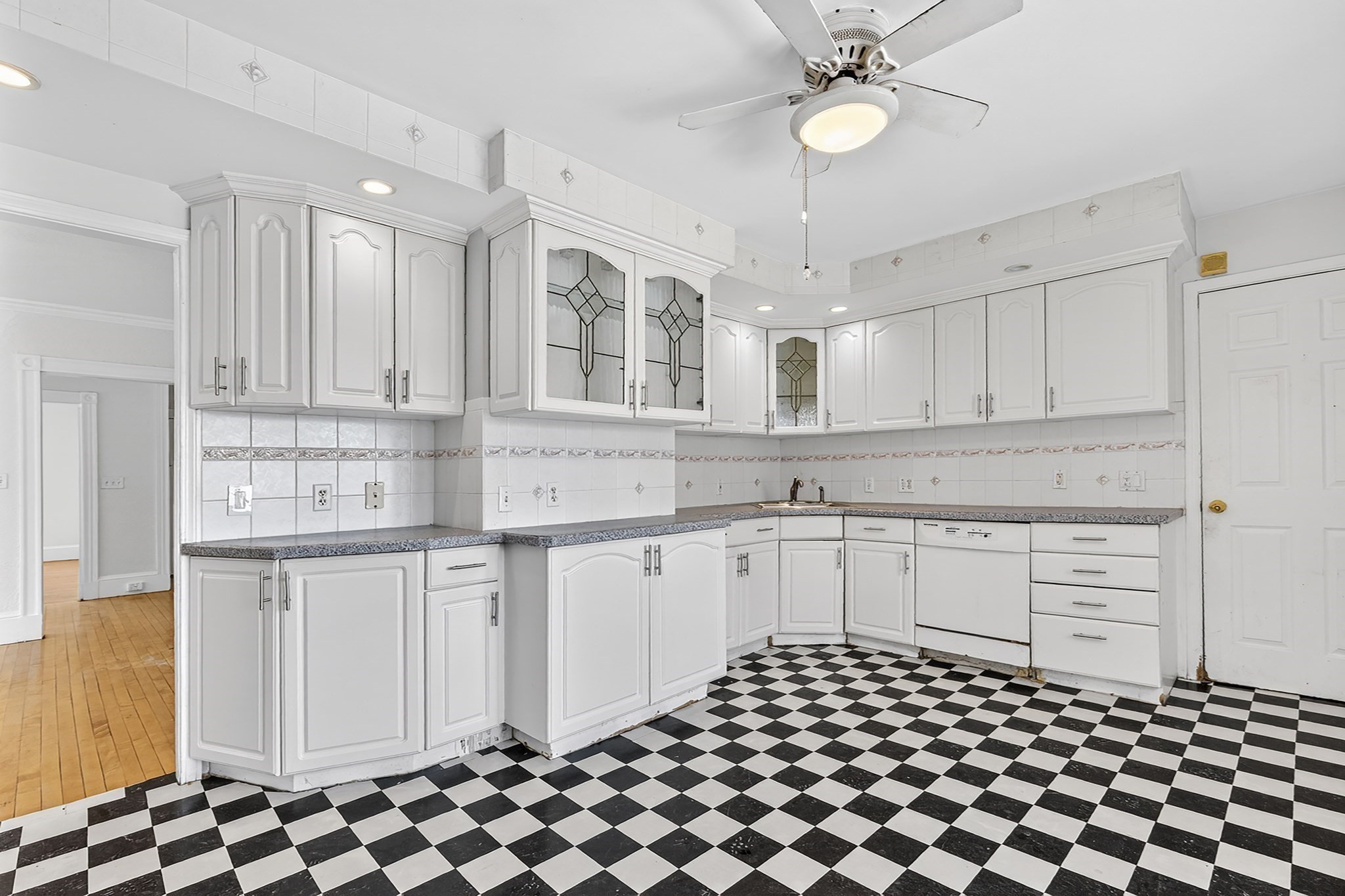 36 Mapleton Street, Brighton, Boston, MA 02135 - Image 8