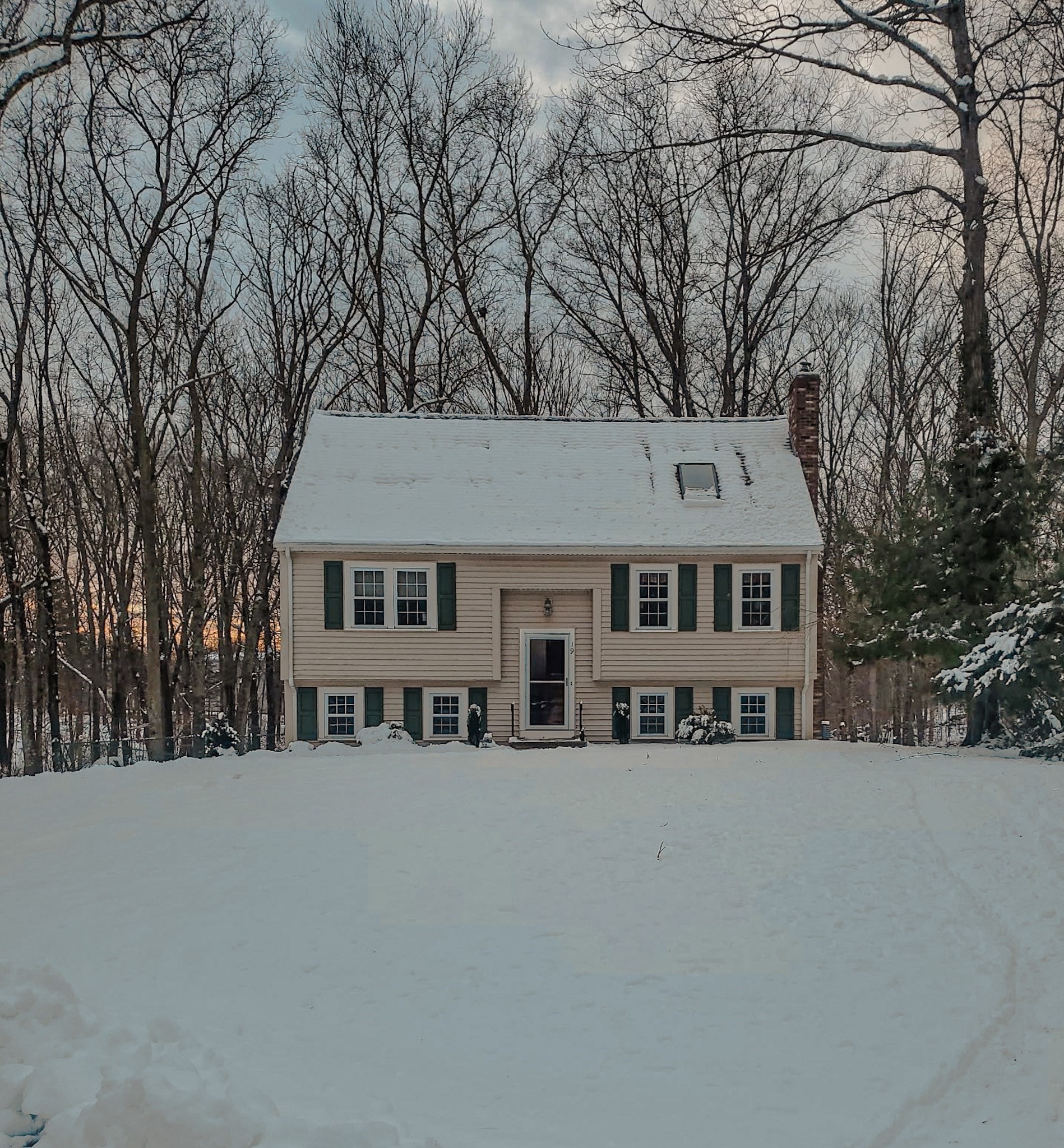 19 Amber Lane, Attleboro, MA 02703