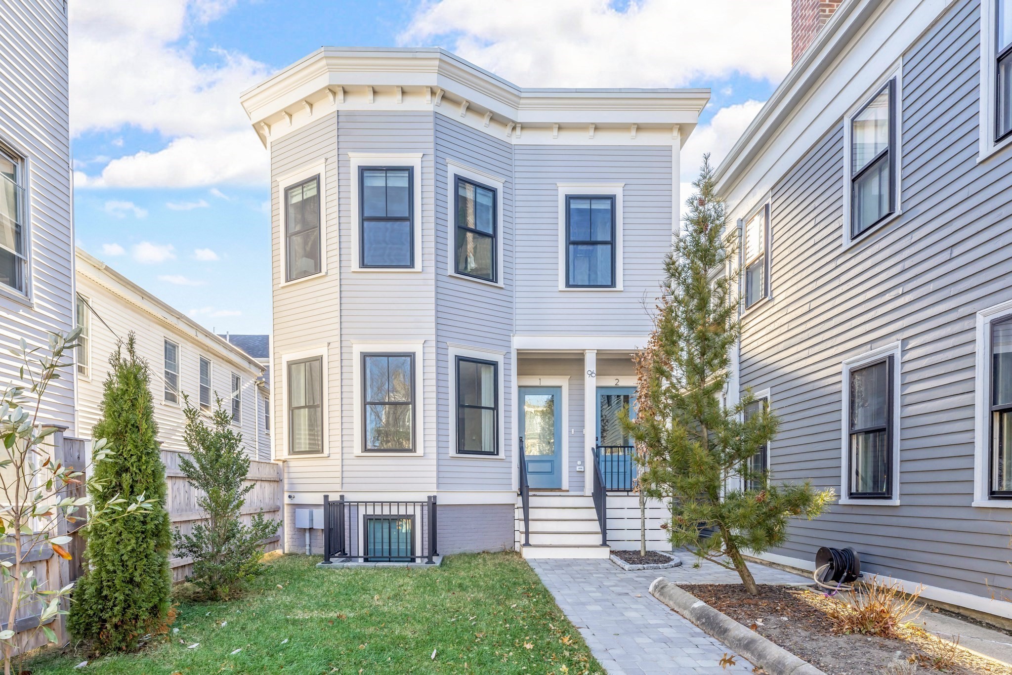 96 Otis St Unit 1, Cambridge, MA 02141