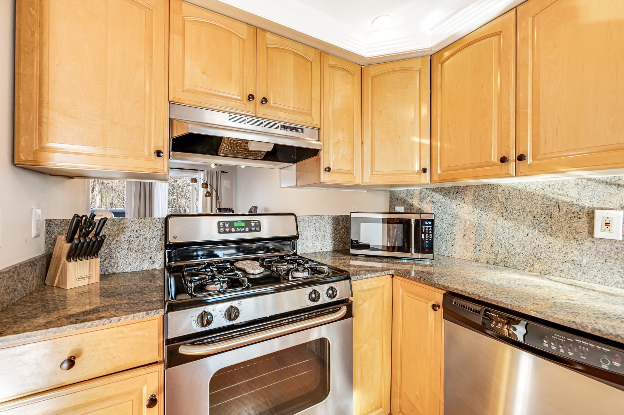 81 Alcott Circle Unit T5, Taunton, MA 02780 - Image 4