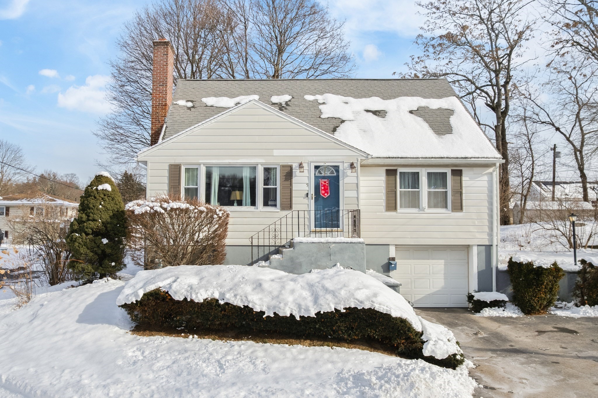 5 Everton Ave, Worcester, MA 01604
