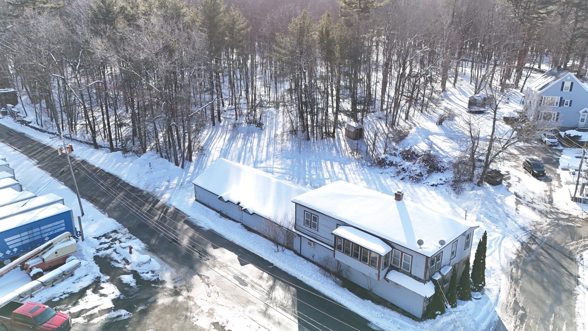 6 Gillespie Rd, Charlton, MA 01507