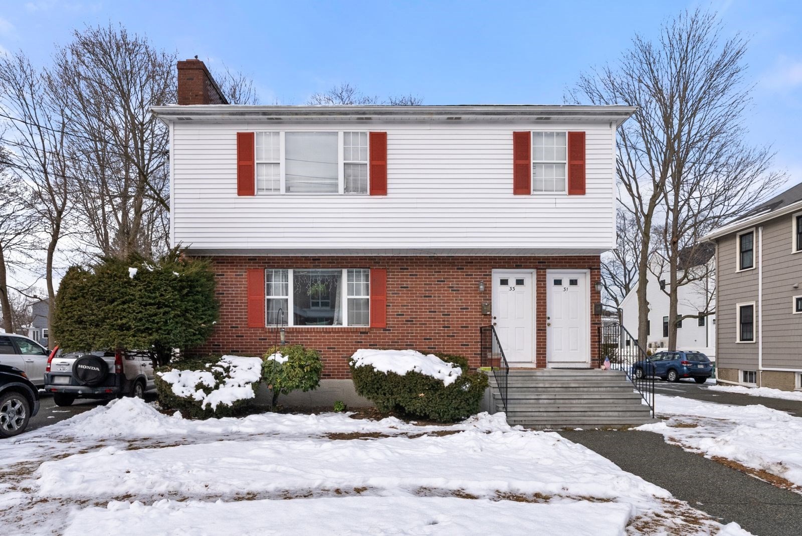 31 Bridges Avenue, Newton, MA 02460