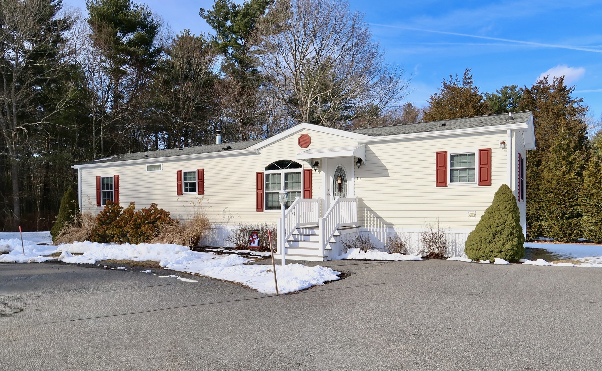 11 Settlers Rd, Taunton, MA 02780
