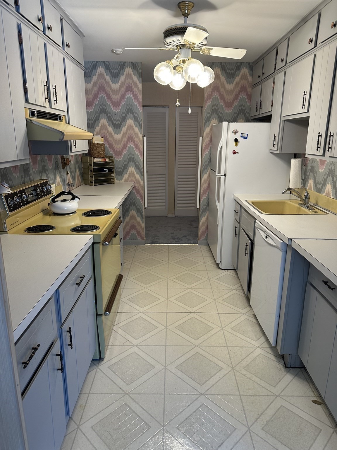 234 Nesmith St Unit 8, Lowell, MA 01852 - Image 3