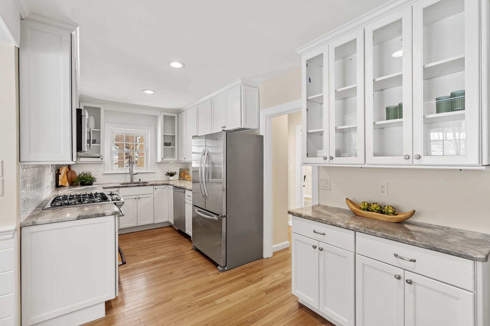 37 Davelin Road, Wayland, MA 01778 - Image 4