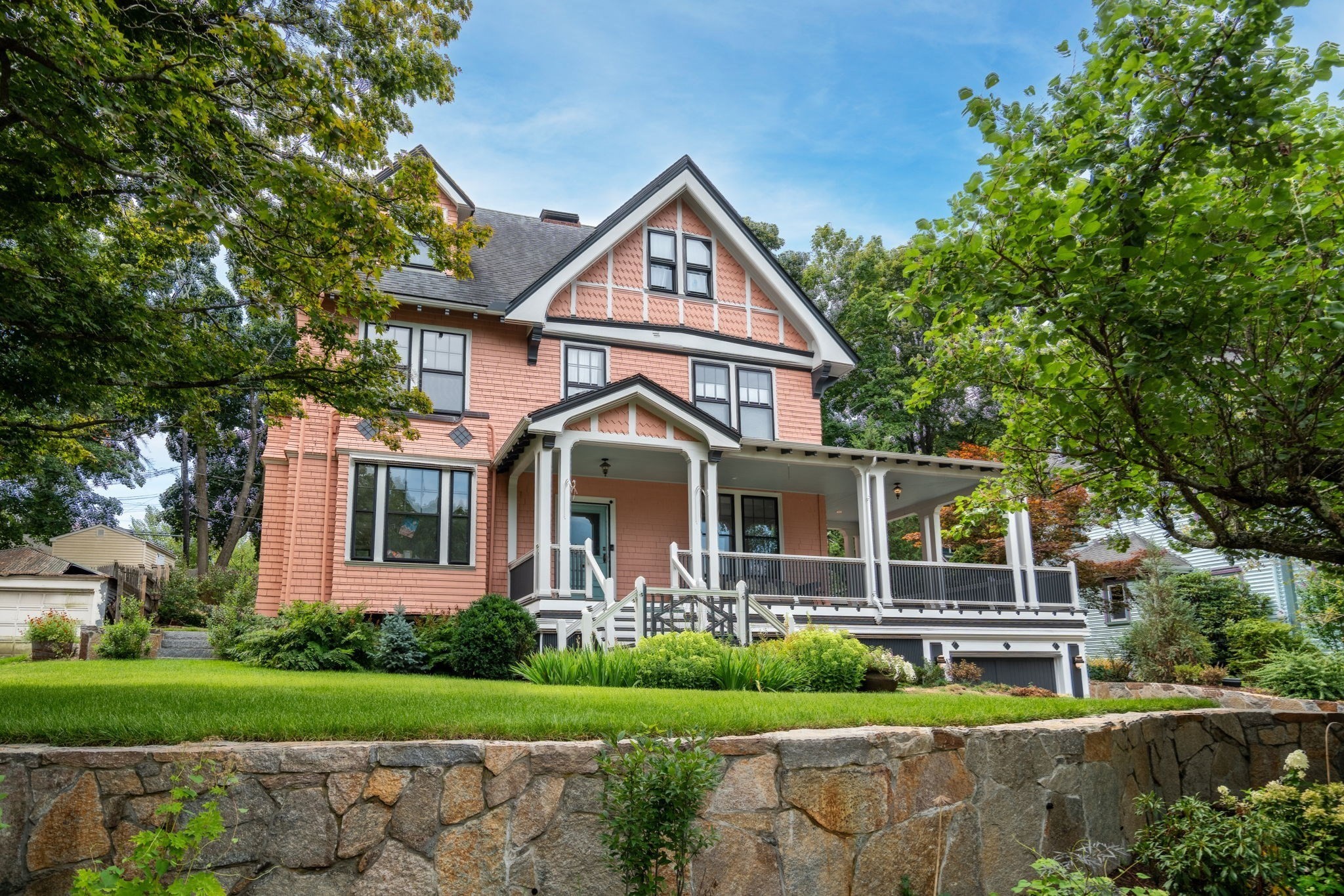 20 Rice St, Newton, MA 02459