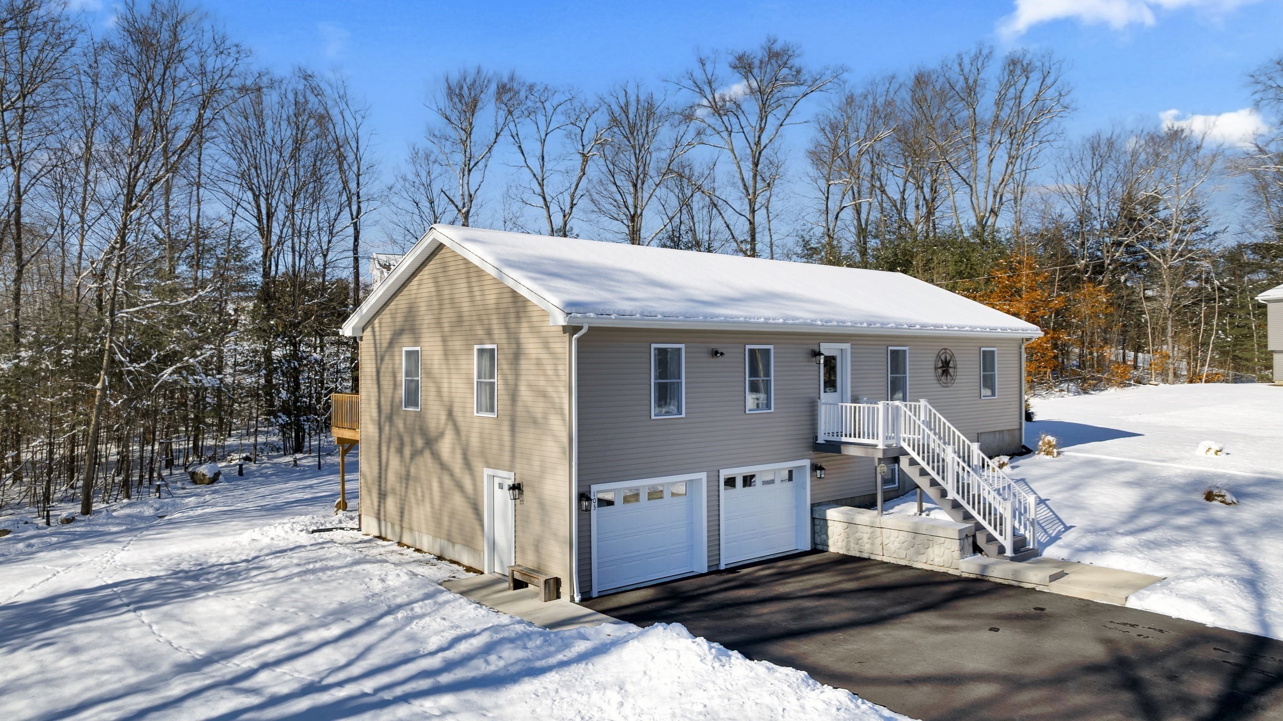 103 Daniel Shays Hwy, Belchertown, MA 01007