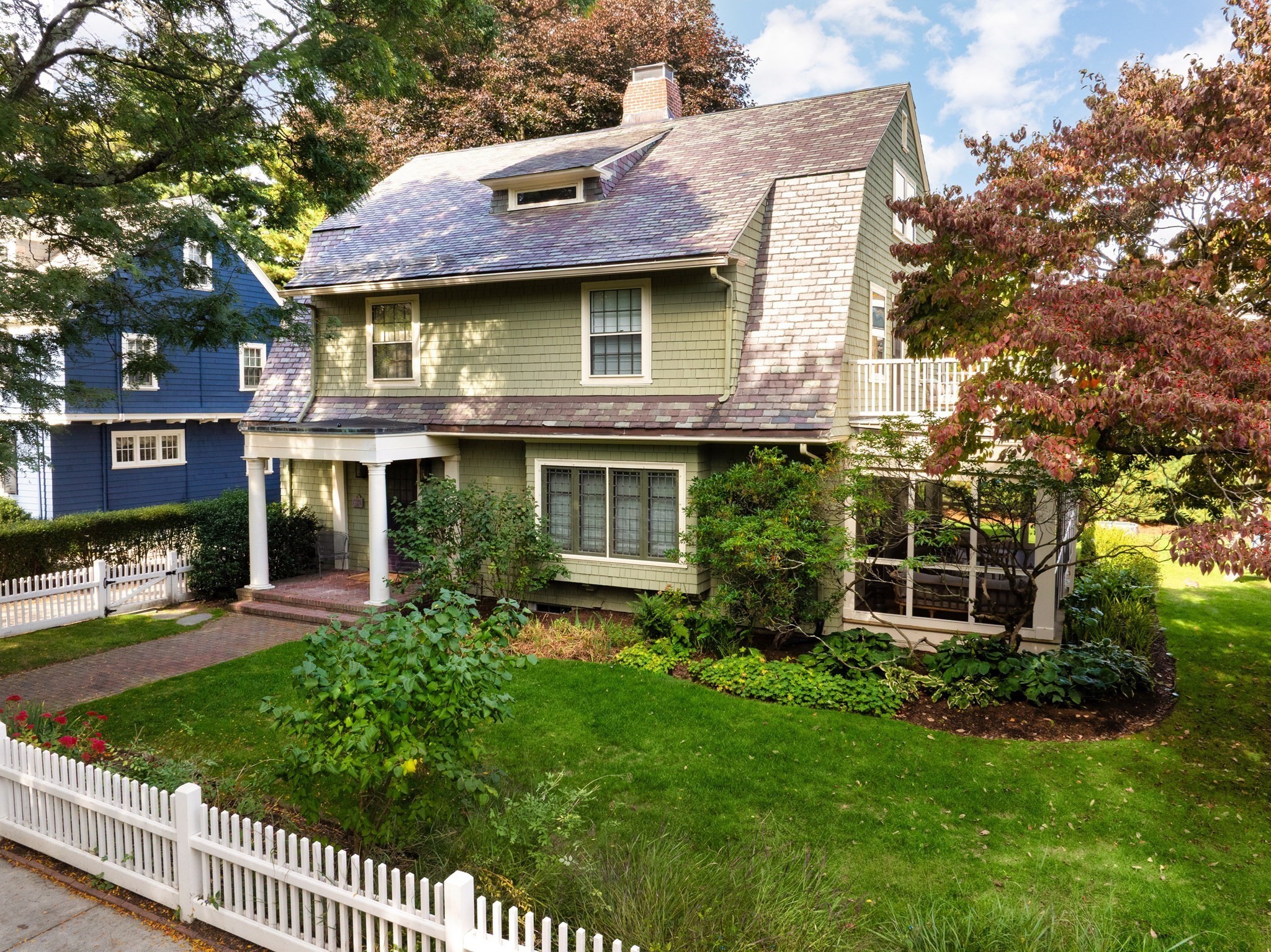 323 Clark Rd, Brookline, MA 02445