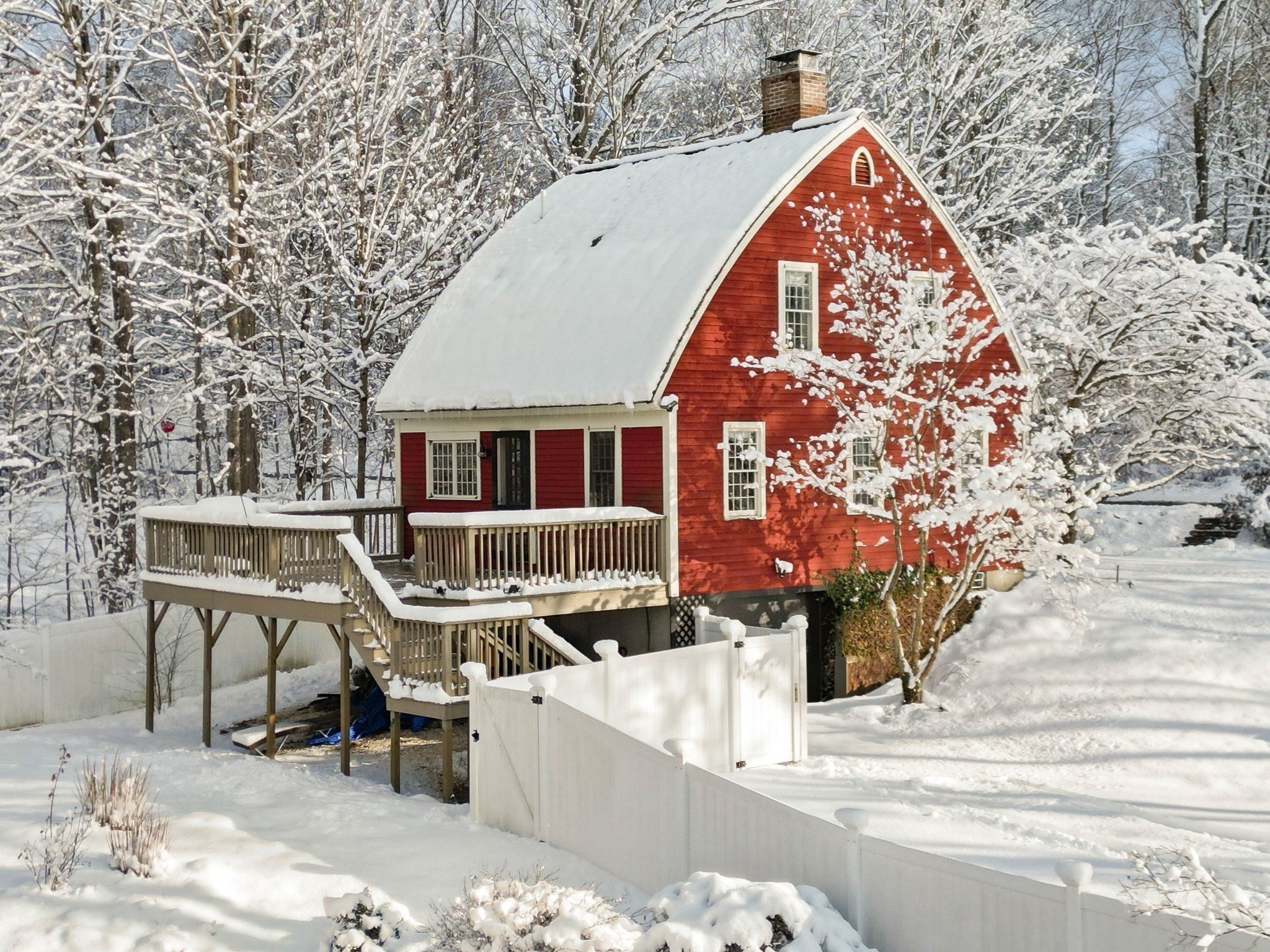 14 Sawmill Brook Rd, West Newbury, MA 01985