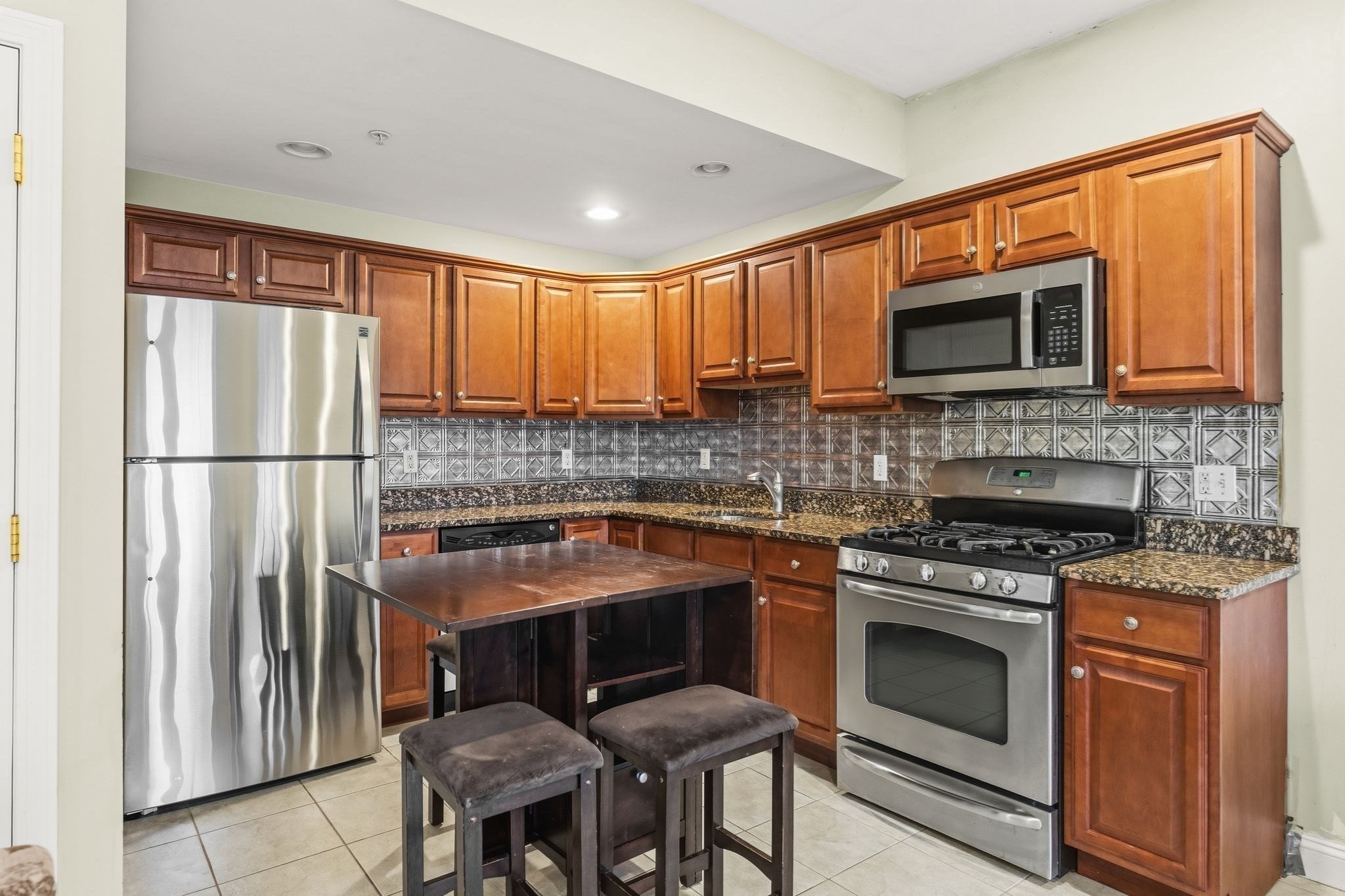 910 Saratoga Street Unit 5, East Boston, Boston, MA 02128