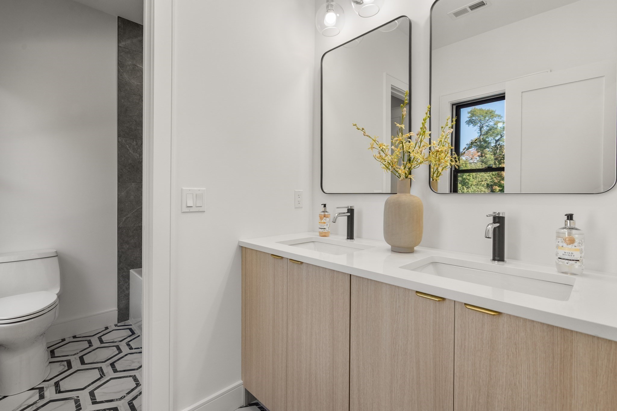 180 Hunnewell Ave Unit A, Newton, MA 02458 - Image 18