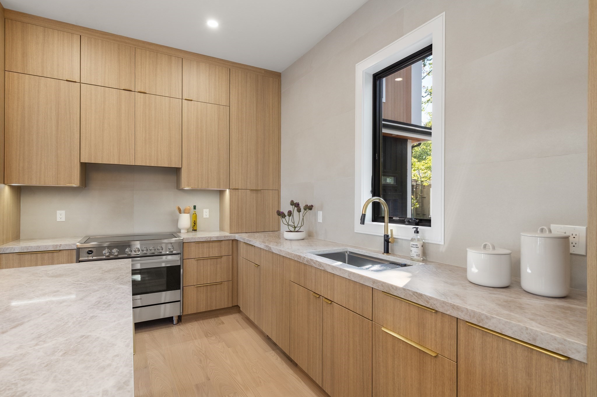 180 Hunnewell Ave Unit A, Newton, MA 02458 - Image 7