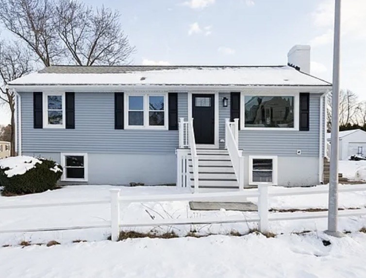 20 Caroline Ave, Ipswich, MA 01938