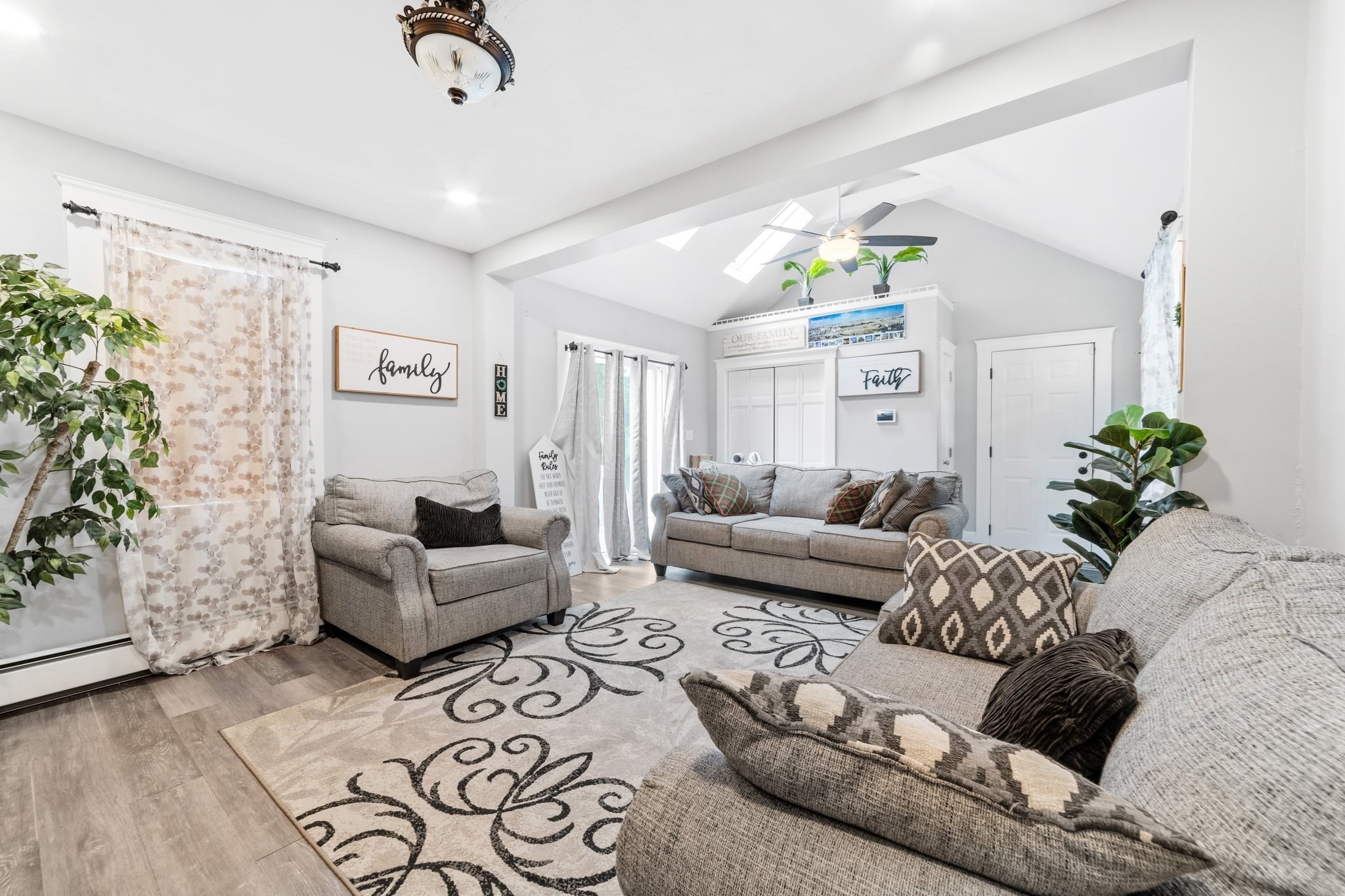 108 Tremont St, Taunton, MA 02780