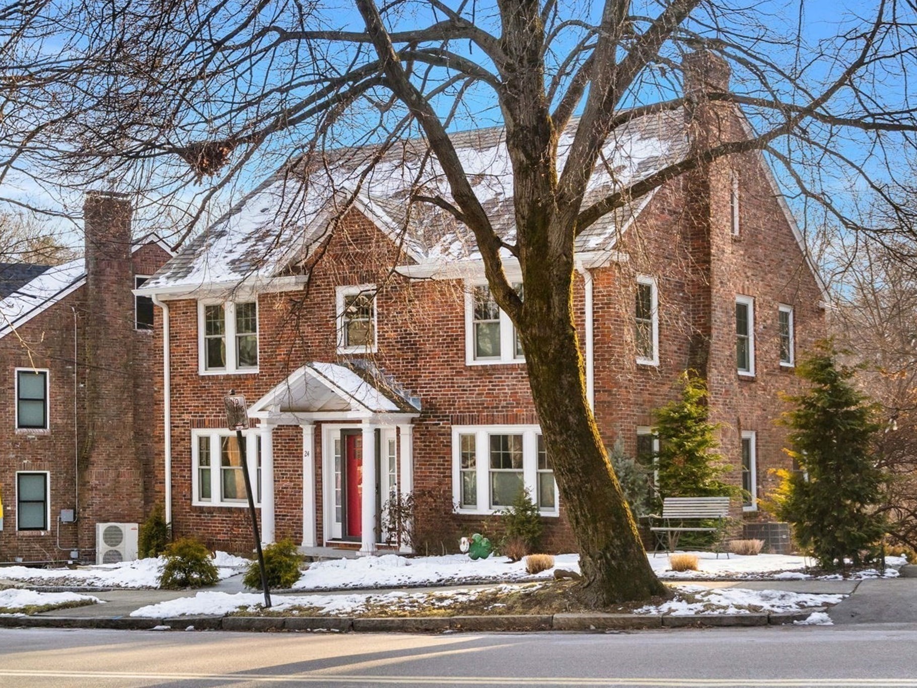 24 Blake Rd, Brookline, MA 02445