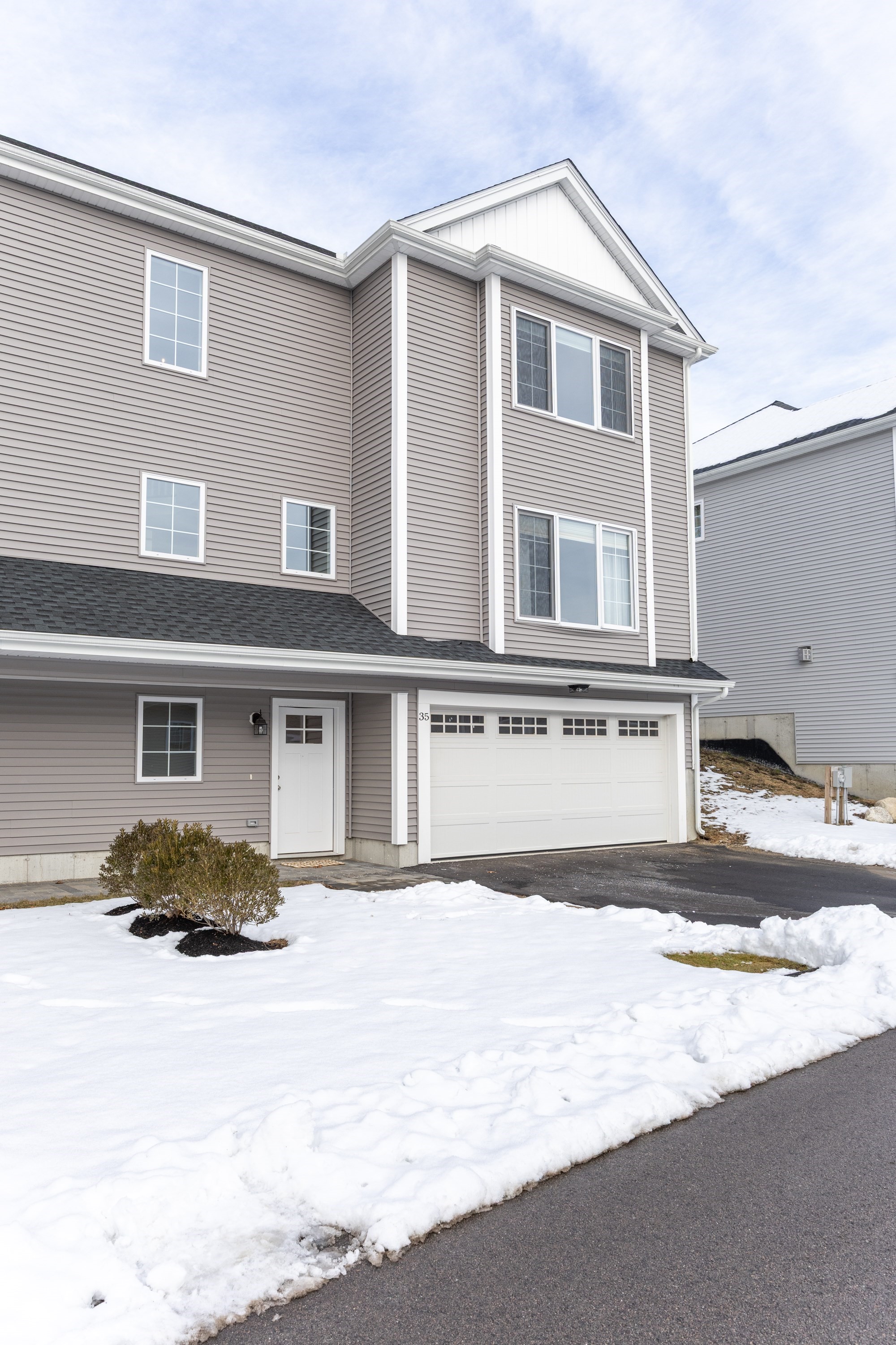 35 Pouts Lane Unit 35, Uxbridge, MA 01569