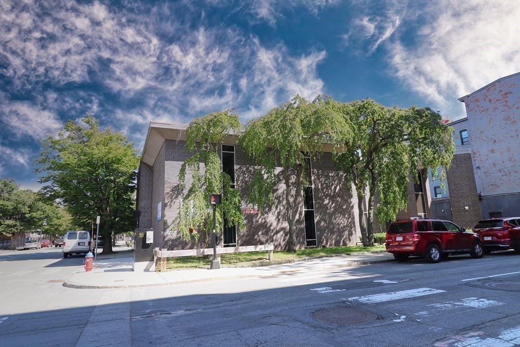 33 Franklin Street, Lawrence, MA 01840 - Image 2