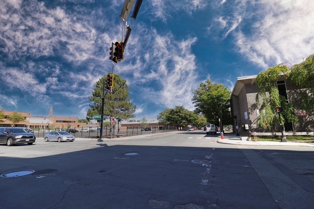 33 Franklin Street, Lawrence, MA 01840 - Image 9