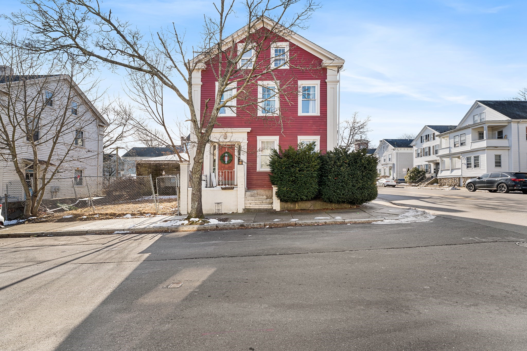 54 Sycamore St, New Bedford, MA 02740