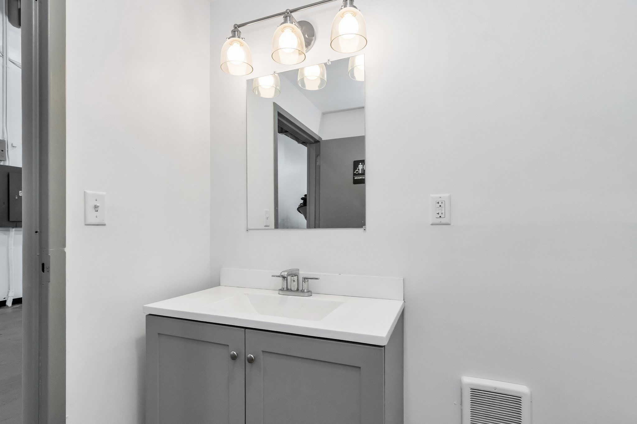 100 Ferncroft Rd Unit 204, Danvers, MA 01923 - Image 14