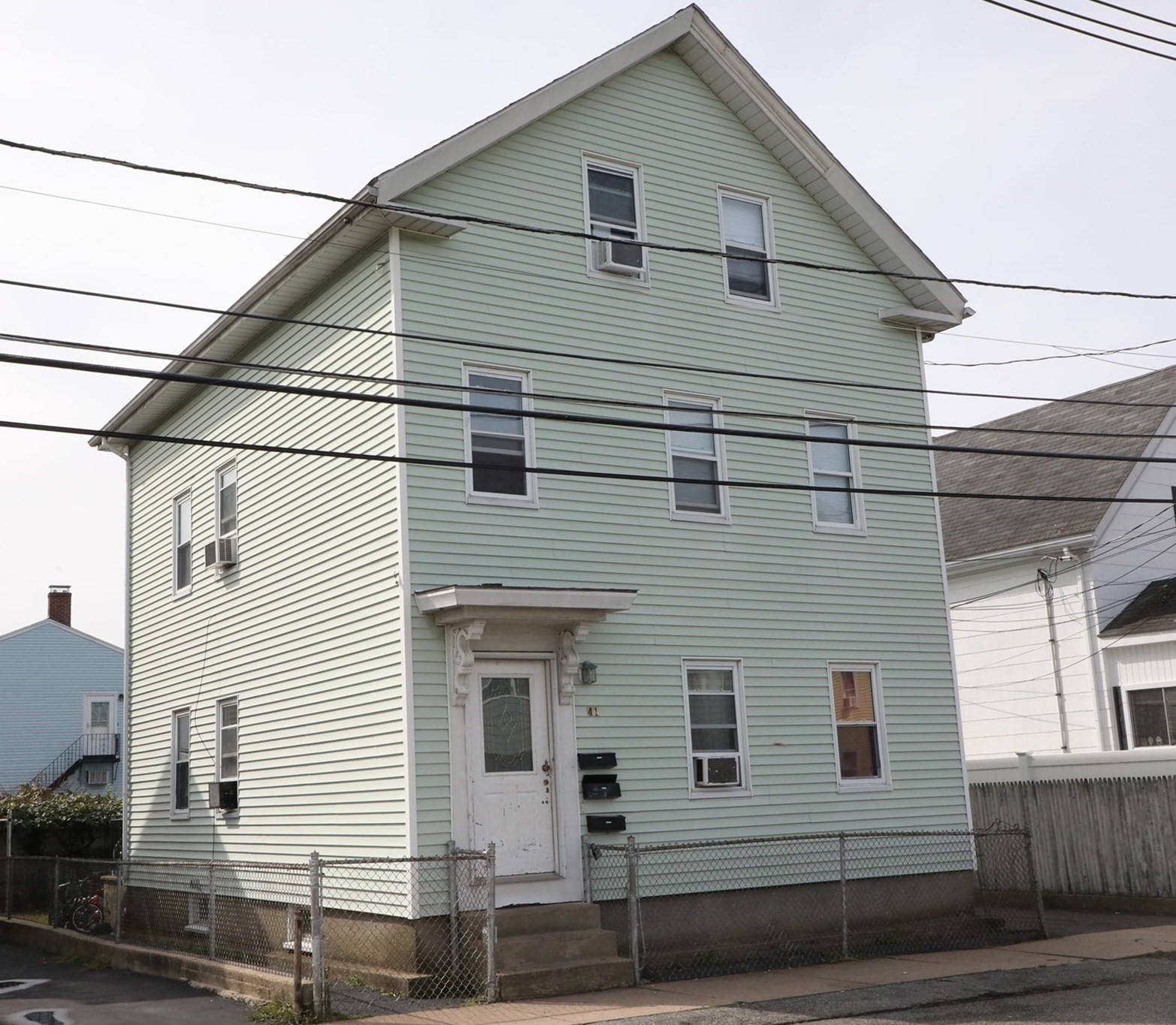 41 Northend St, Peabody, MA 01960