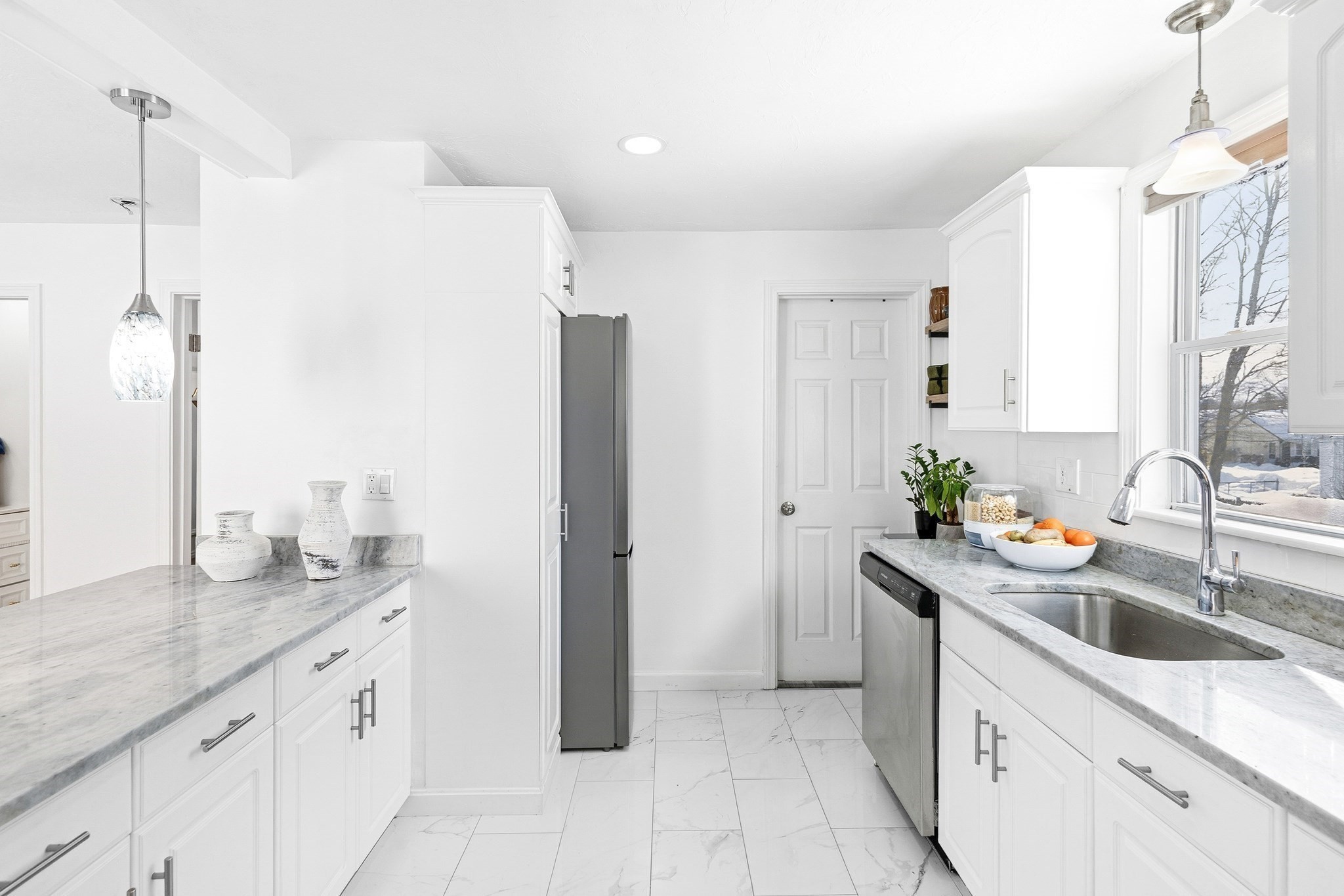 51 Sterling Rd, Brockton, MA 02301