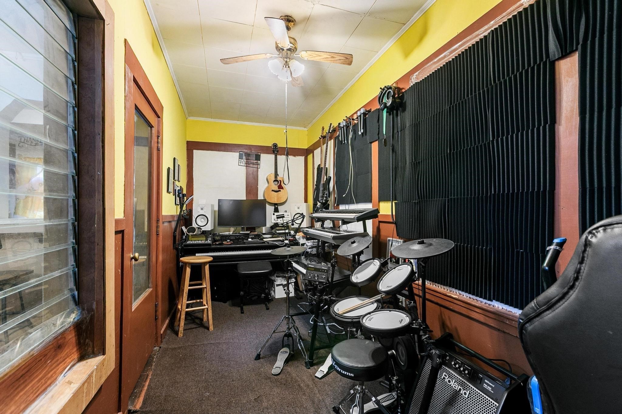 35 Adams Street, Lawrence, MA 01843 - Image 14