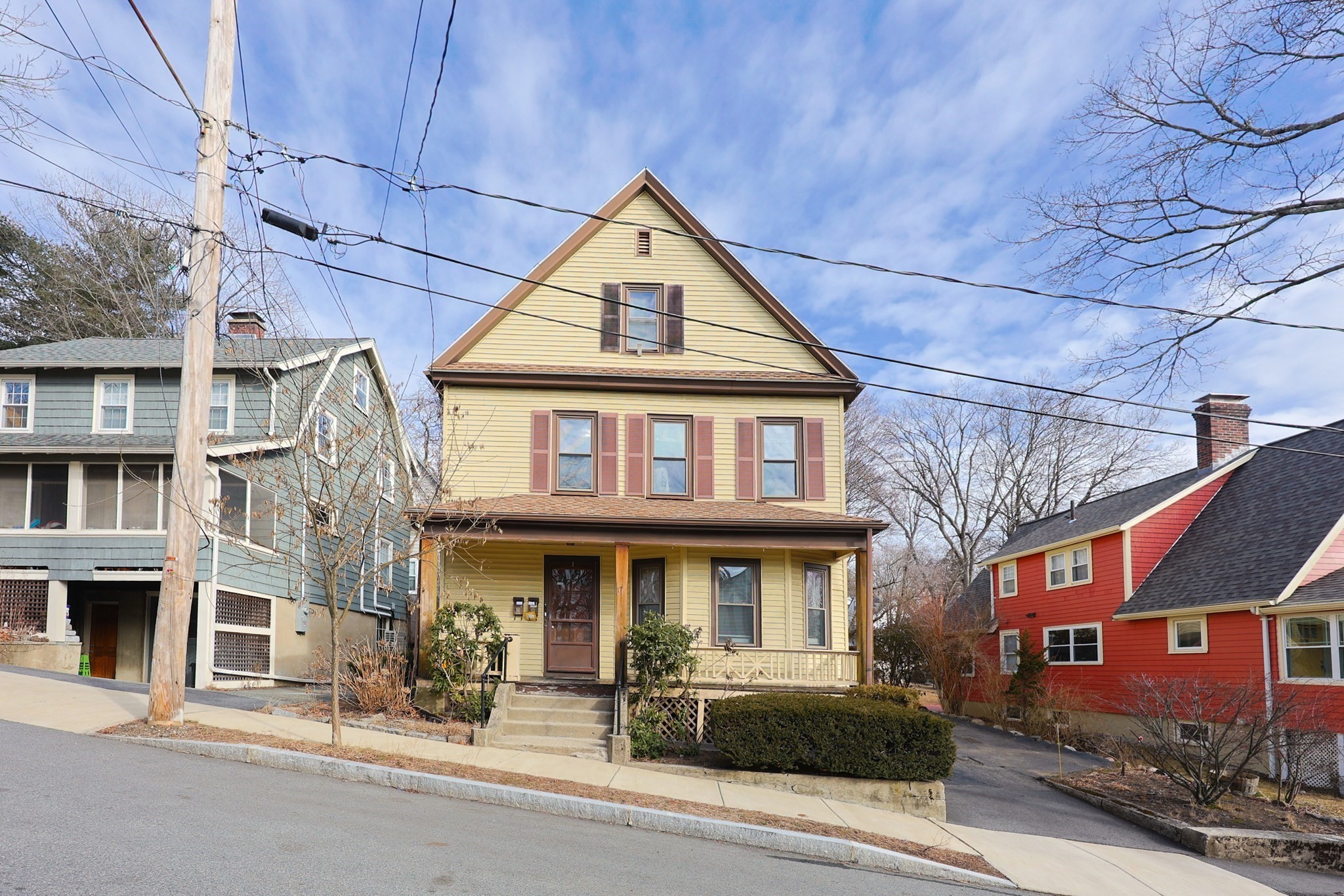 17 Oakledge St, Arlington, MA 02474