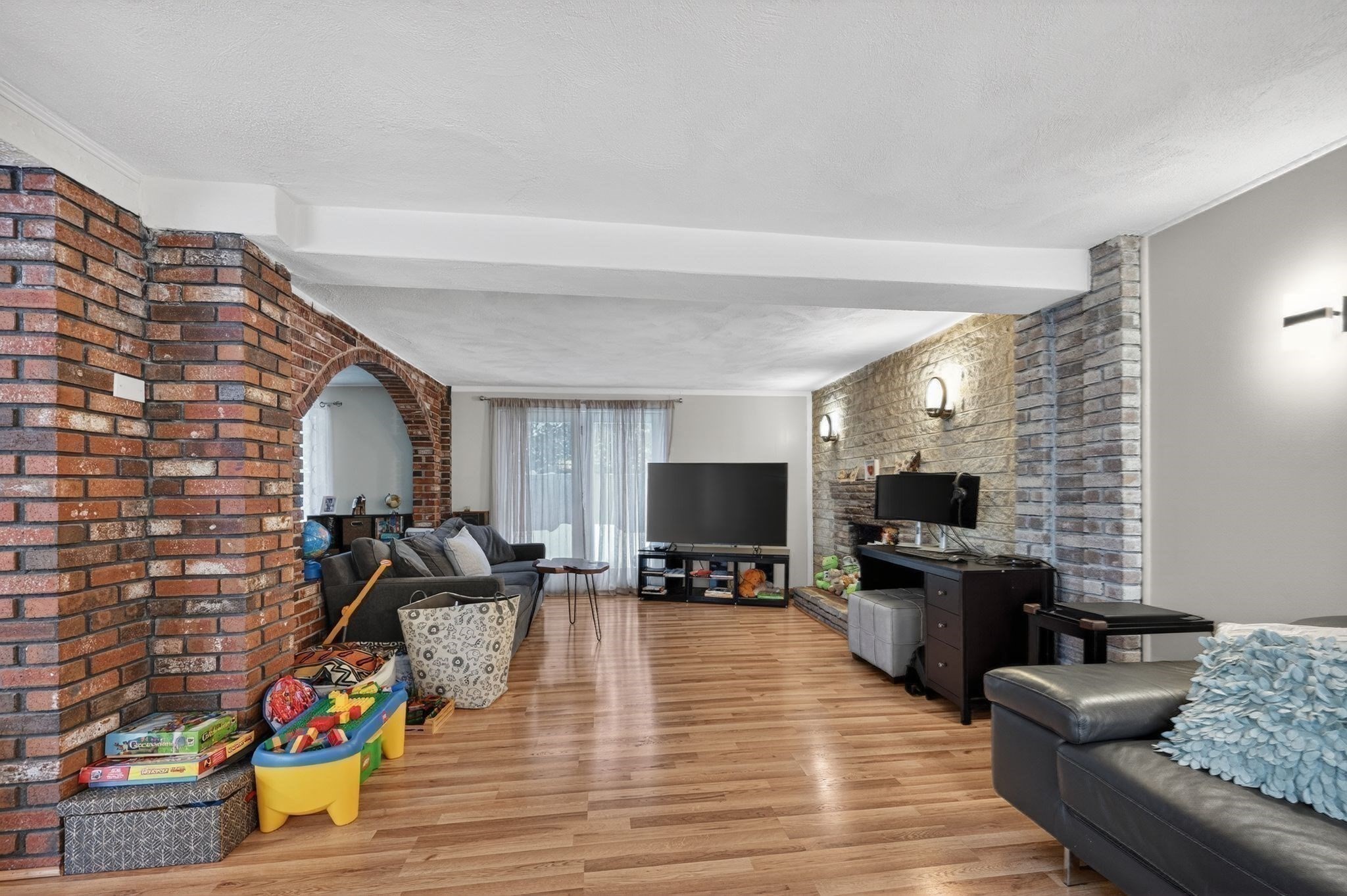 74 Alandale Pkwy, Norwood, MA 02062 - Image 4