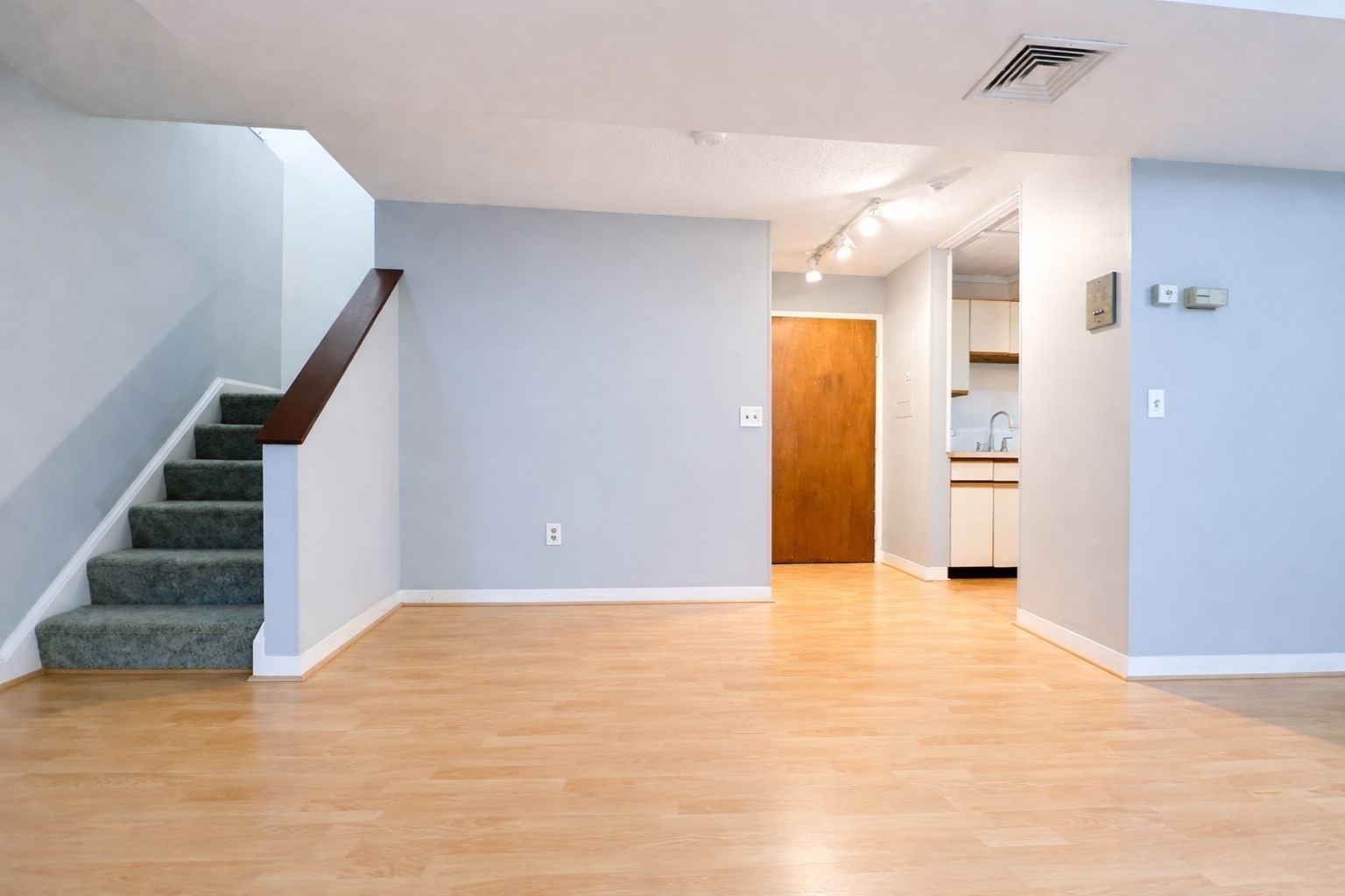 191 Thorndike St Unit 26, Lowell, MA 01852 - Image 5