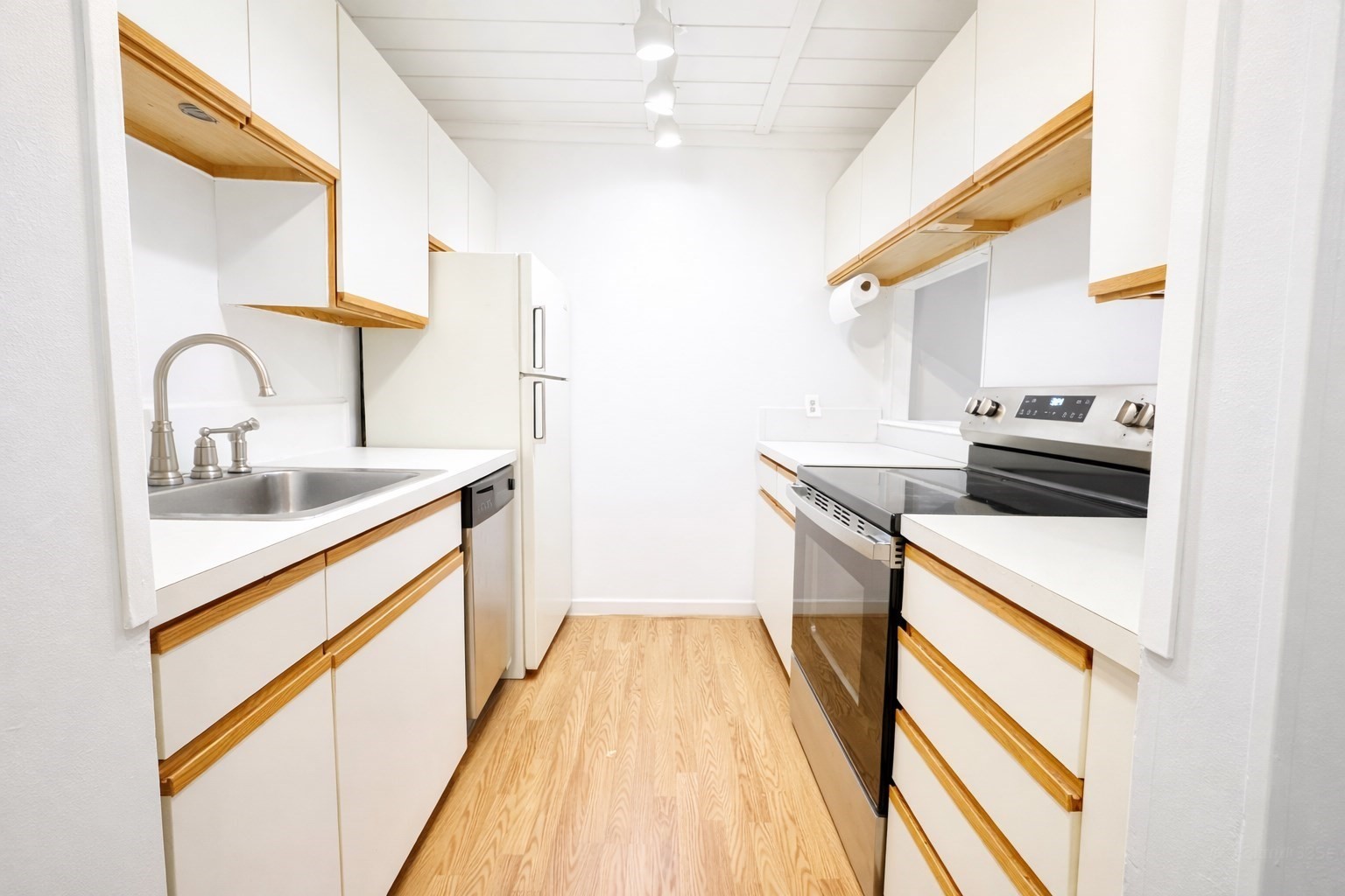 191 Thorndike St Unit 26, Lowell, MA 01852 - Image 6