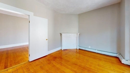 40 Mozart, Apt 3