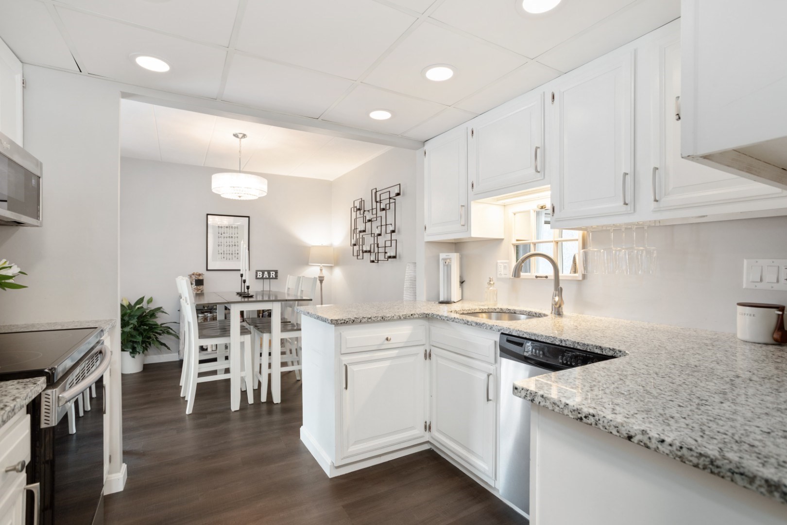 3 Ledgewood Way Unit 8, Peabody, MA 01960 - Image 9